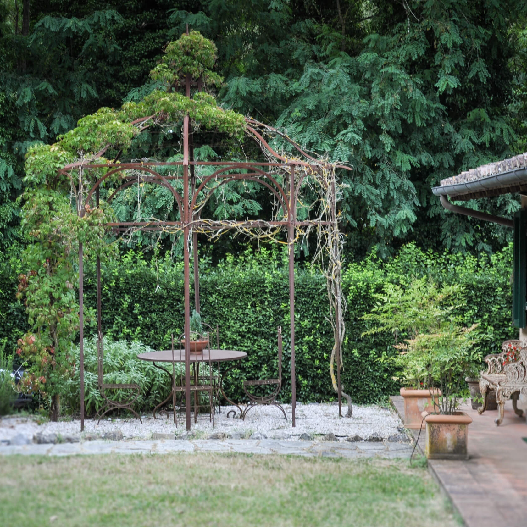 Calicanto gazebo vintage / gazebo in acciaio con trattamento di ossidazione naturale / Unosider Outdoor Architectures